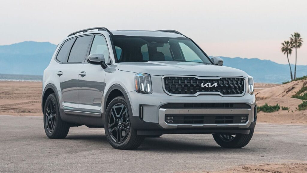 10best trucks suvs 2023 kia telluride 105 1673299910 1 Best 3RD Row Suvs 2024: Top Choices for Space, Comfort, and Performance