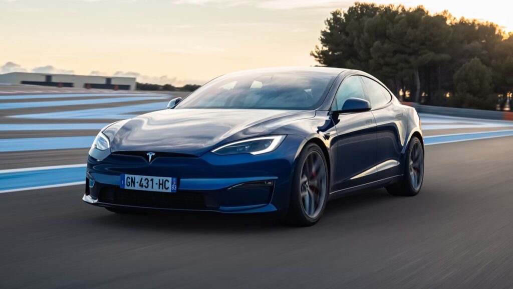 2024 tesla model s 107 6572200e43fa1 1 Top Best Cars For Single Guys 2024: Stylish, Powerful, and Tech-Savvy