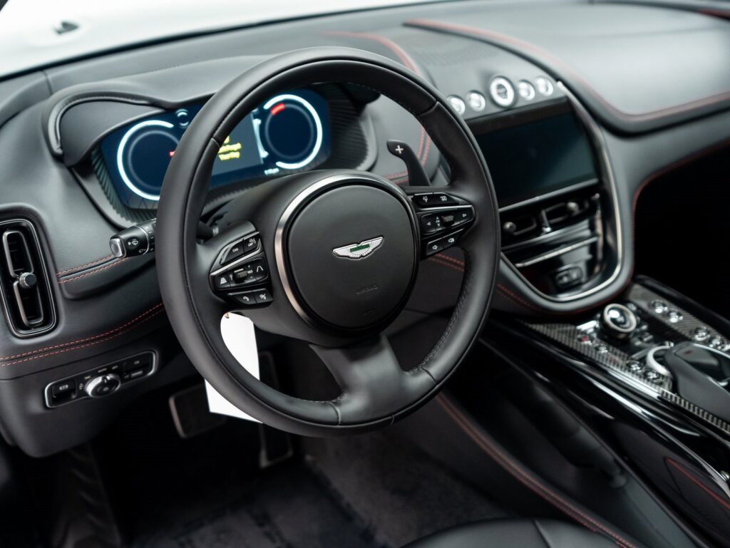 78593bde8917a5fb7ac82baa6e626a52 2024 Aston Martin DBX 707 Review: Unmatched Luxury and Performance