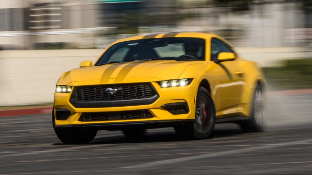 24Mustang Media drive LA 23 1 1 Cars Similar To Dodge Charger 204: Best Alternatives