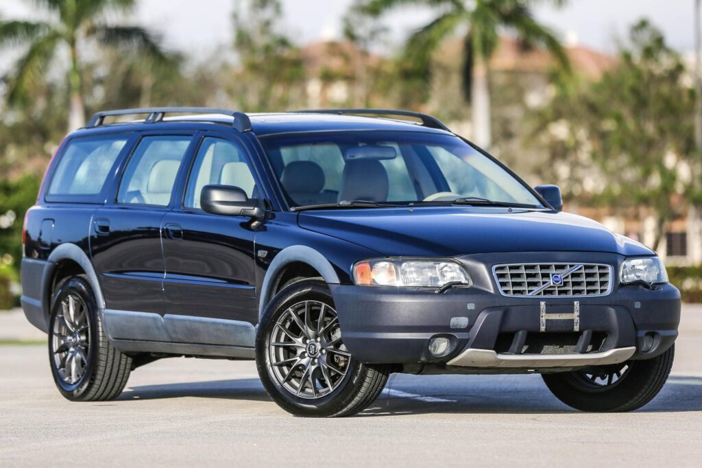 30Pawx61 3OO95W38 l edit 1 Volvo V70 Years to Avoid: A Detailed Guide for Prospective Buyers