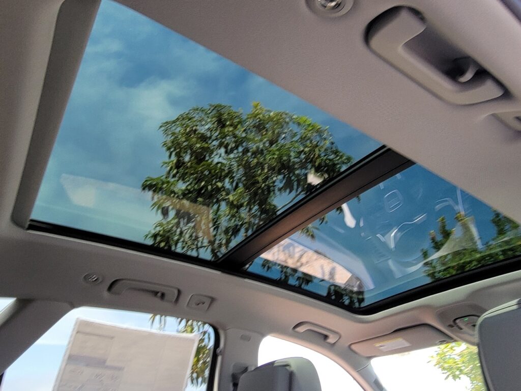 761f66ac322248d90687145f4f8962b2 1 Top Suvs With Panoramic Sunroof 2024: Enjoy the Sky from Your Ride