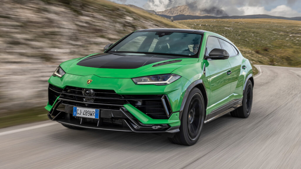 1 Lamborghini Urus Performante 1 Top Suvs With V8 Engines: Power and Luxury Combined